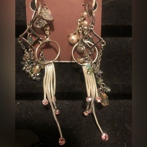 5/$20 Multi coloured crystals /charms (& 🙌 20% OFF ALL BUNDLES!) ✨